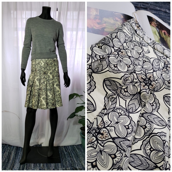 Marni Dresses & Skirts - 🌚Marni Floral Multi Texture Skirt